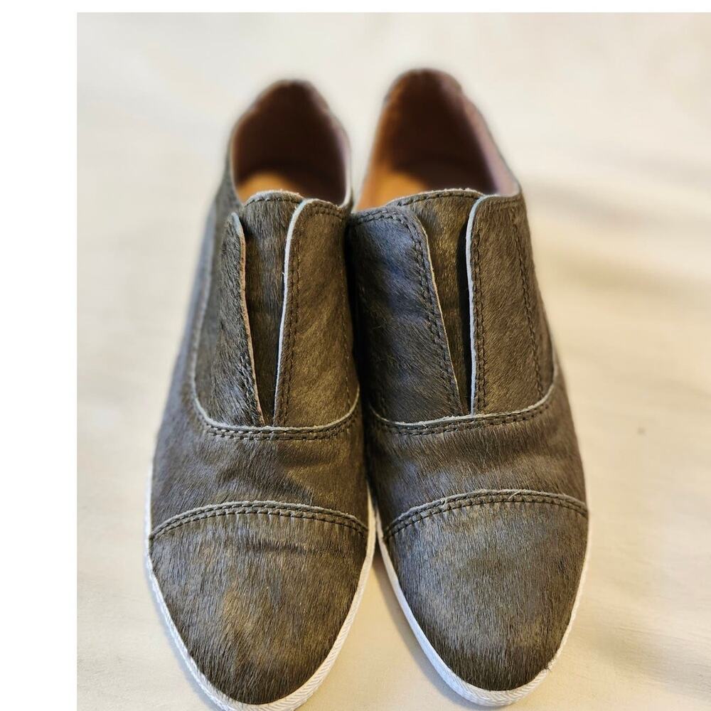 Anthropologie All Black Brand Footwear 7 Olive Green Cow Hair Unique Streetwear